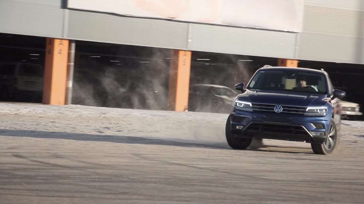 Volkswagen Tiguan - 1 от автора Чёрный внедорожник в Бортжурнале