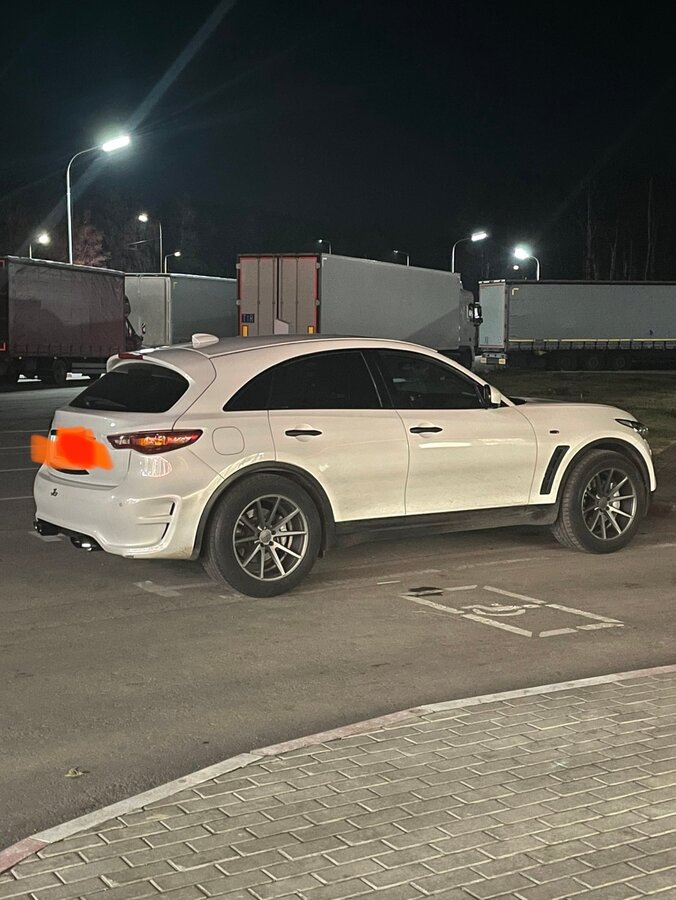 Infiniti QX70 - 1 от автора Даниил в Бортжурнале