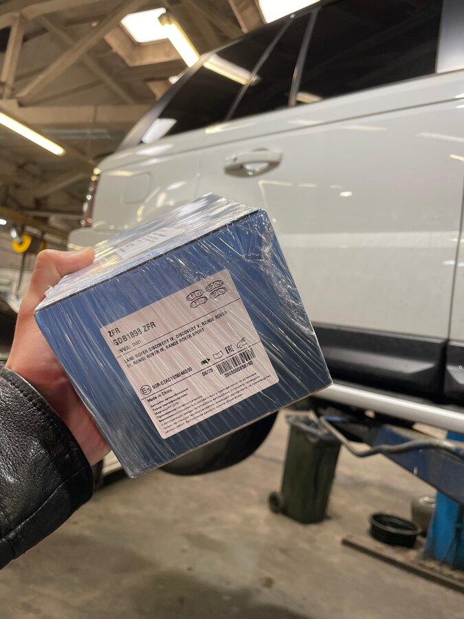 Land Rover Range Rover Sport - 1 от автора Руслан в Бортжурнале