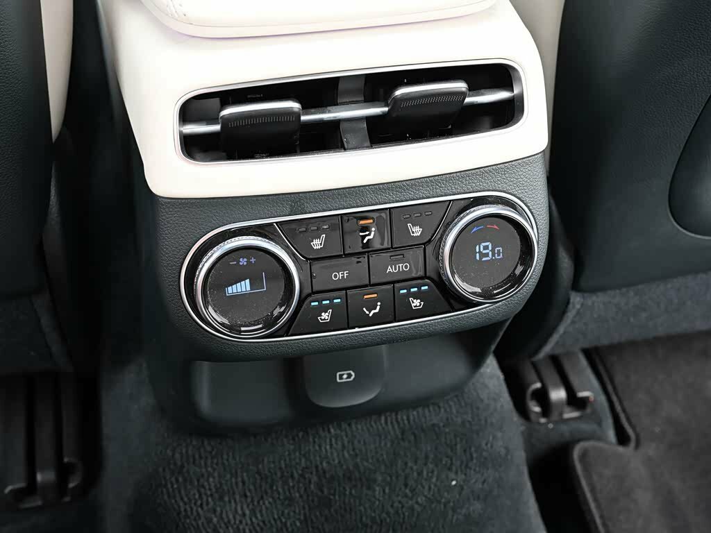 Genesis GV70 - 19 от автора Auto Privoz в Бортжурнале
