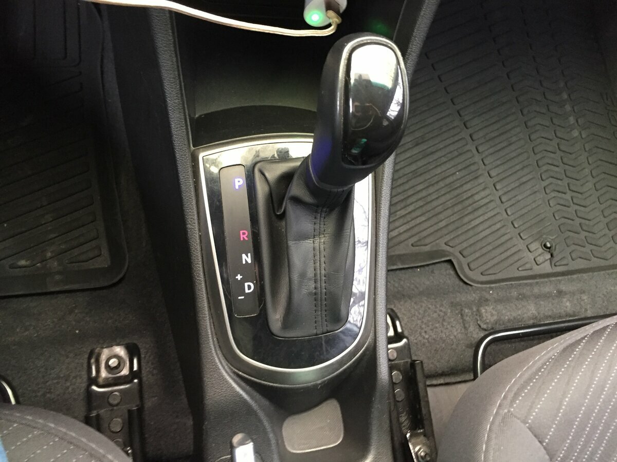 Hyundai Solaris - 9 от автора Фиолетовый седан в Бортжурнале