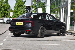Hongqi HS5 - 5 от автора GazTormoz в Бортжурнале