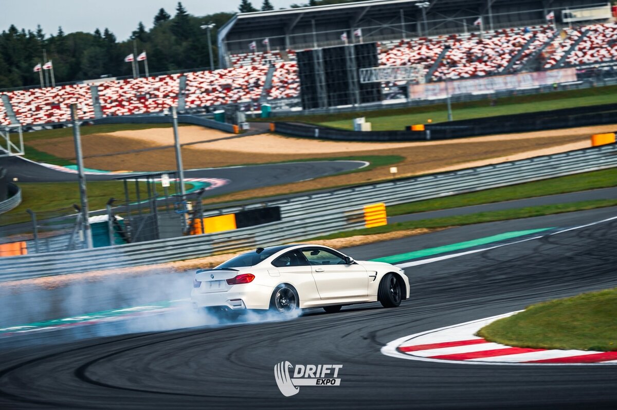 BMW M4 - 1 от автора Белотелов Дмитрий в Бортжурнале