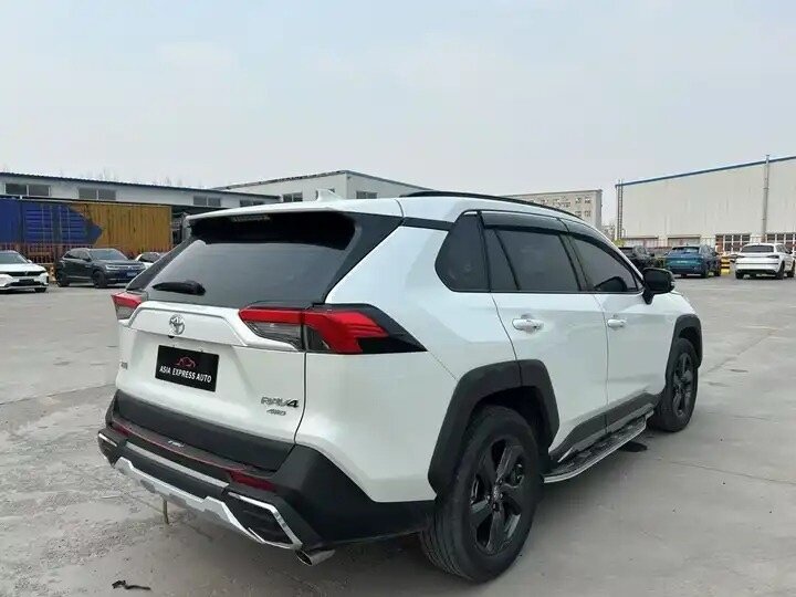 Toyota RAV4 - 2 от автора Роман в Бортжурнале