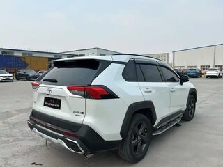 Toyota RAV4 - 2 от автора Роман в Бортжурнале