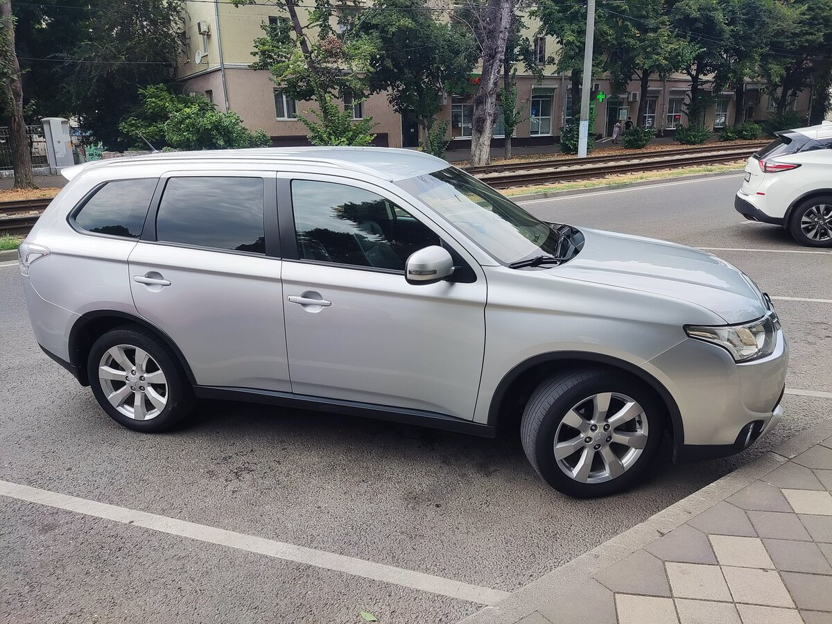 Mitsubishi Outlander - 1 от автора Игорь в Бортжурнале