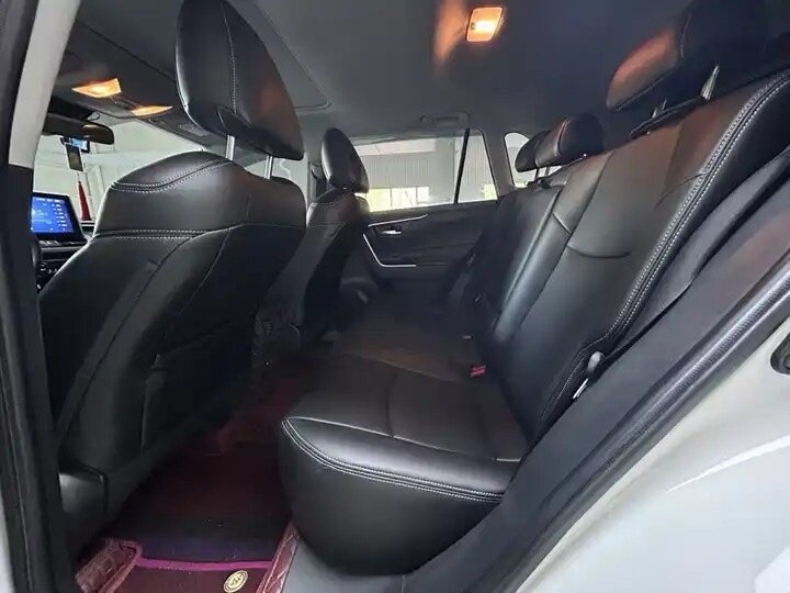 Toyota RAV4 - 10 от автора Роман в Бортжурнале