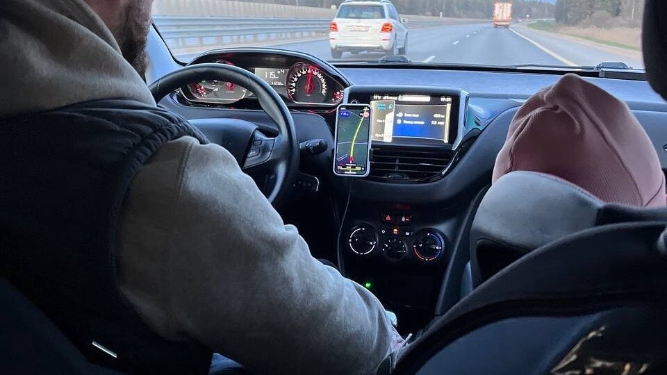 Peugeot 208 - 3 от автора Денис в Бортжурнале