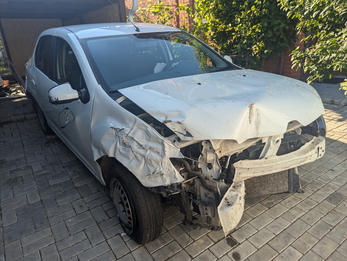Renault Logan - 2 от автора Валерий в Бортжурнале