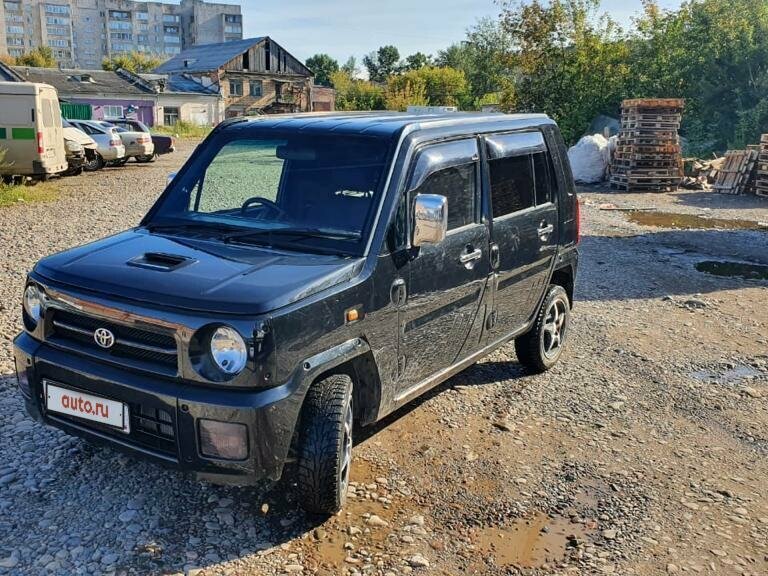 Daihatsu Naked