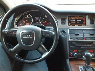 Audi Q7 - 10 от автора Александр в Бортжурнале