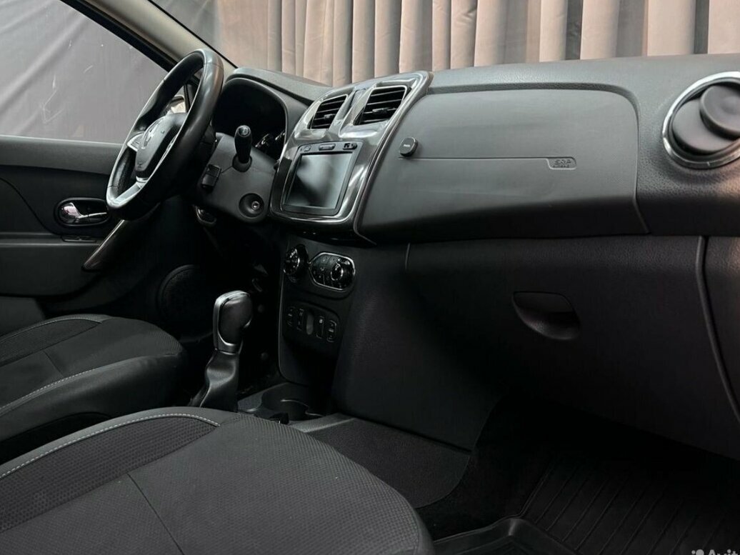 Renault Sandero - 7 от автора Ирина в Бортжурнале