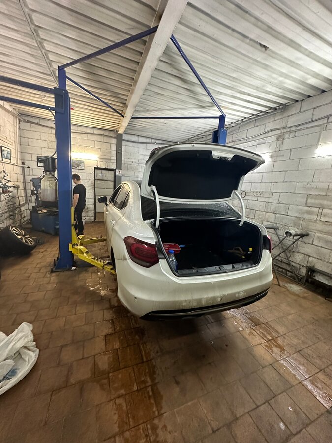 Citroen C4 - 1 от автора Фиолетовый универсал в Бортжурнале