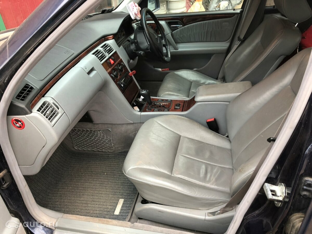 Mercedes-Benz E-Класс - 11 от автора Даня Свешников в Бортжурнале