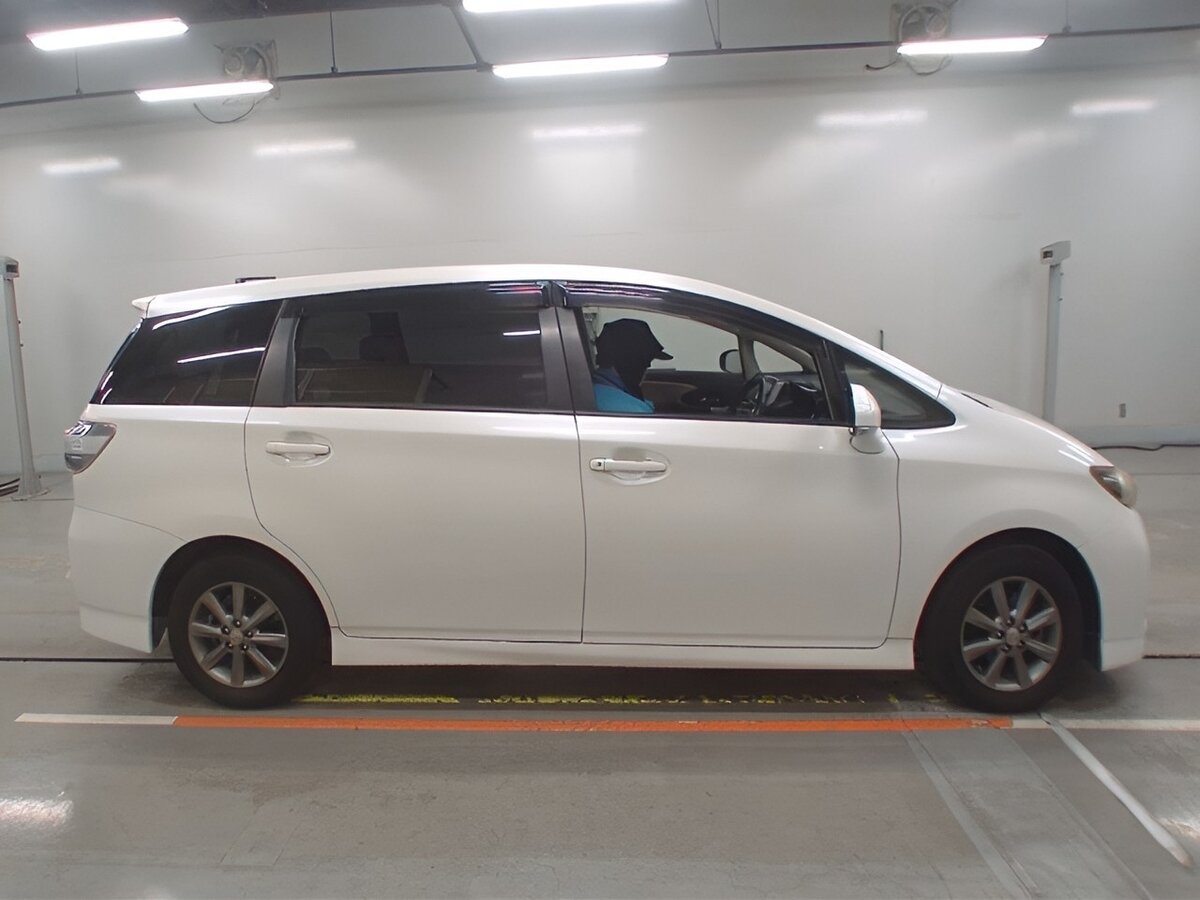 Toyota Wish - 2 от автора Япония Транзит в Бортжурнале