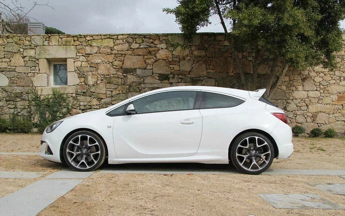 Opel Astra - 1 от автора Дональд Иванович Трамп в Бортжурнале