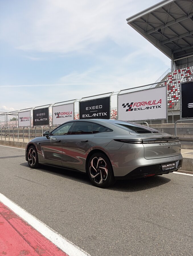 Exeed Exlantix ES - 4 от автора Журнал Авто.ру в Бортжурнале