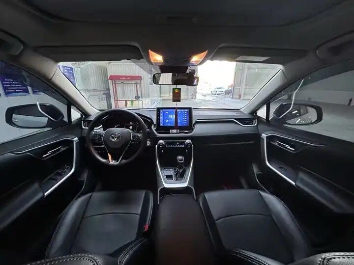 Toyota RAV4 - 7 от автора Роман в Бортжурнале