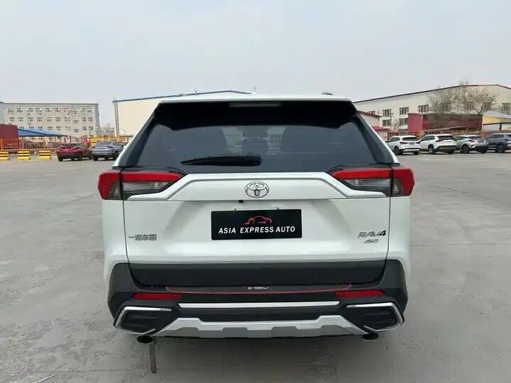 Toyota RAV4 - 6 от автора Роман в Бортжурнале