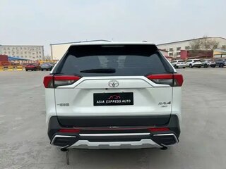 Toyota RAV4 - 6 от автора Роман в Бортжурнале