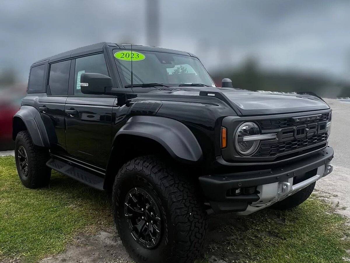 Купить б/у Ford Bronco VI 2.7 AT (335 л.с.) 4WD бензин автомат в Москве ...