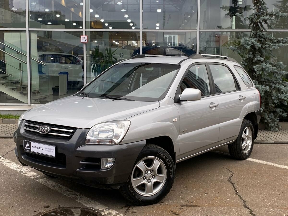 Купить б/у Kia Sportage II 2.7 AT (175 л.с.) 4WD бензин автомат в Москве: серебр