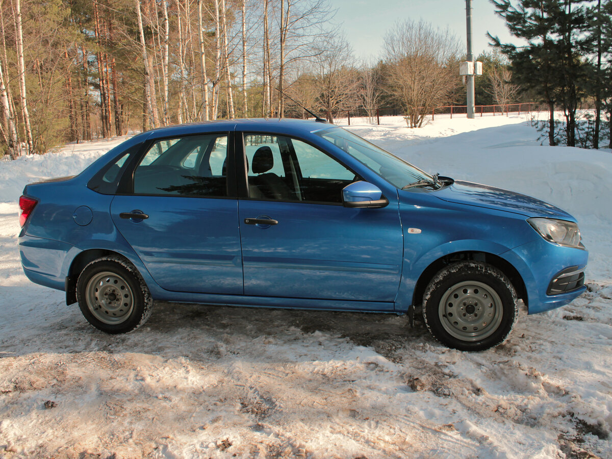 Купить б/у Lada (ВАЗ) Granta I Рестайлинг 1.6 MT (87 л.с.) бензин ...
