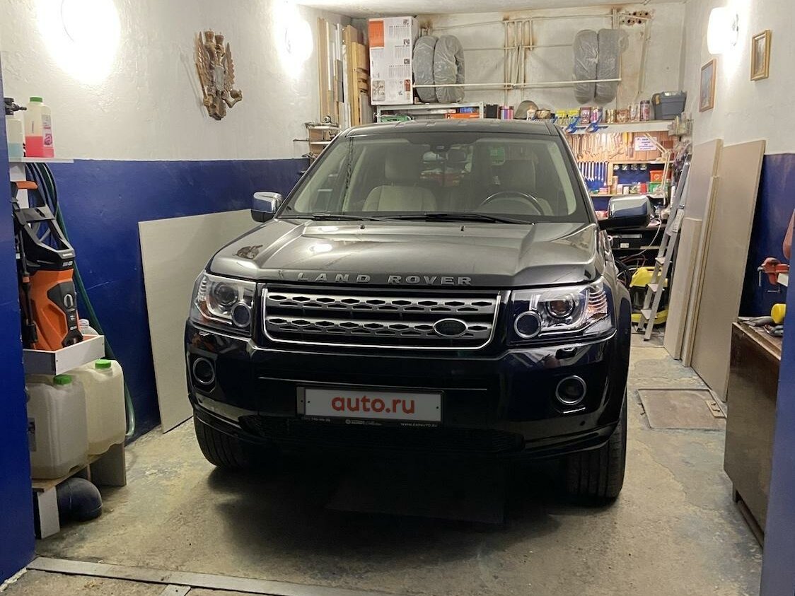 Купить б/у Land Rover Freelander II Рестайлинг 2 2.0 AT (240 л.с.) 4WD ...