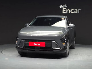 2023 Hyundai Kona II (SX2), серебристый, 1750000 рублей, вид 2