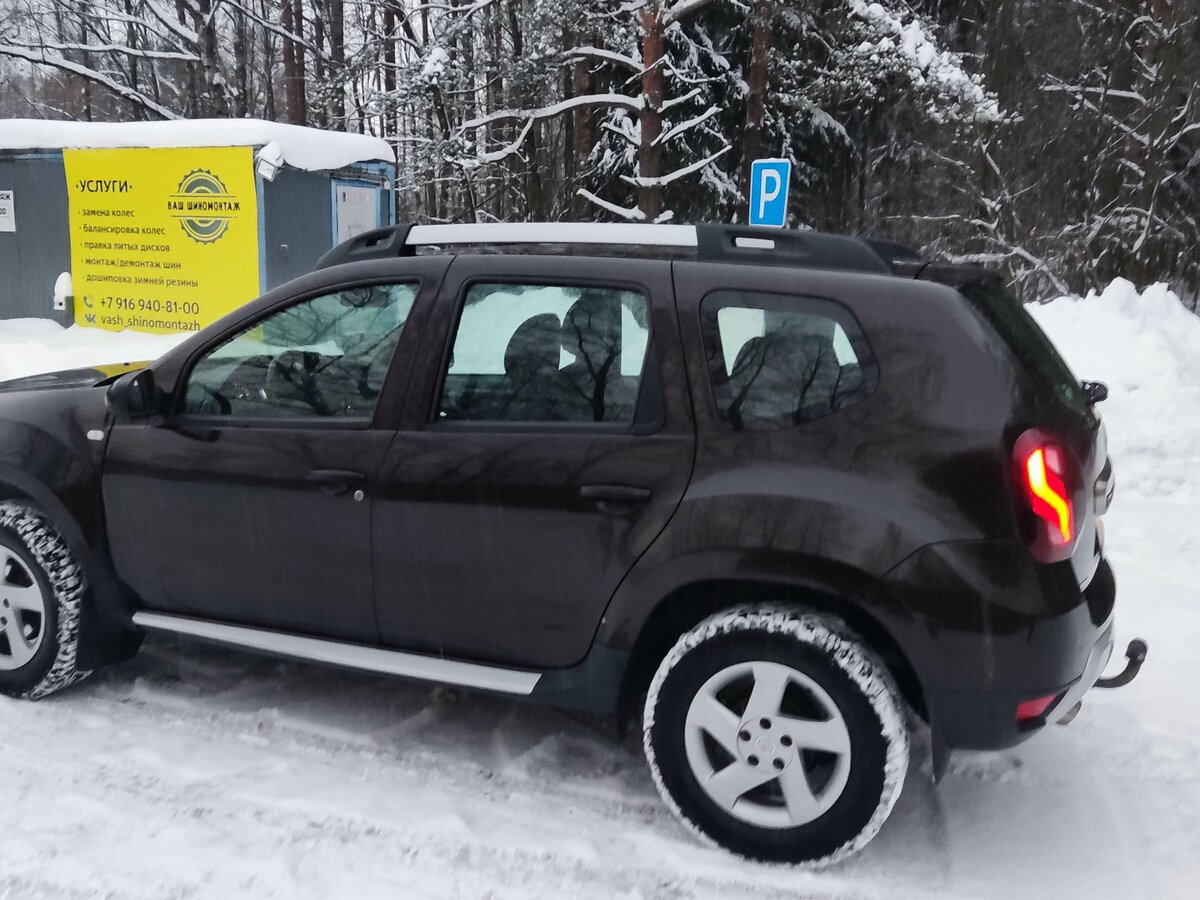 Купить б/у Renault Duster I Рестайлинг 2.0 AT (143 л.с.) 4WD бензин ...