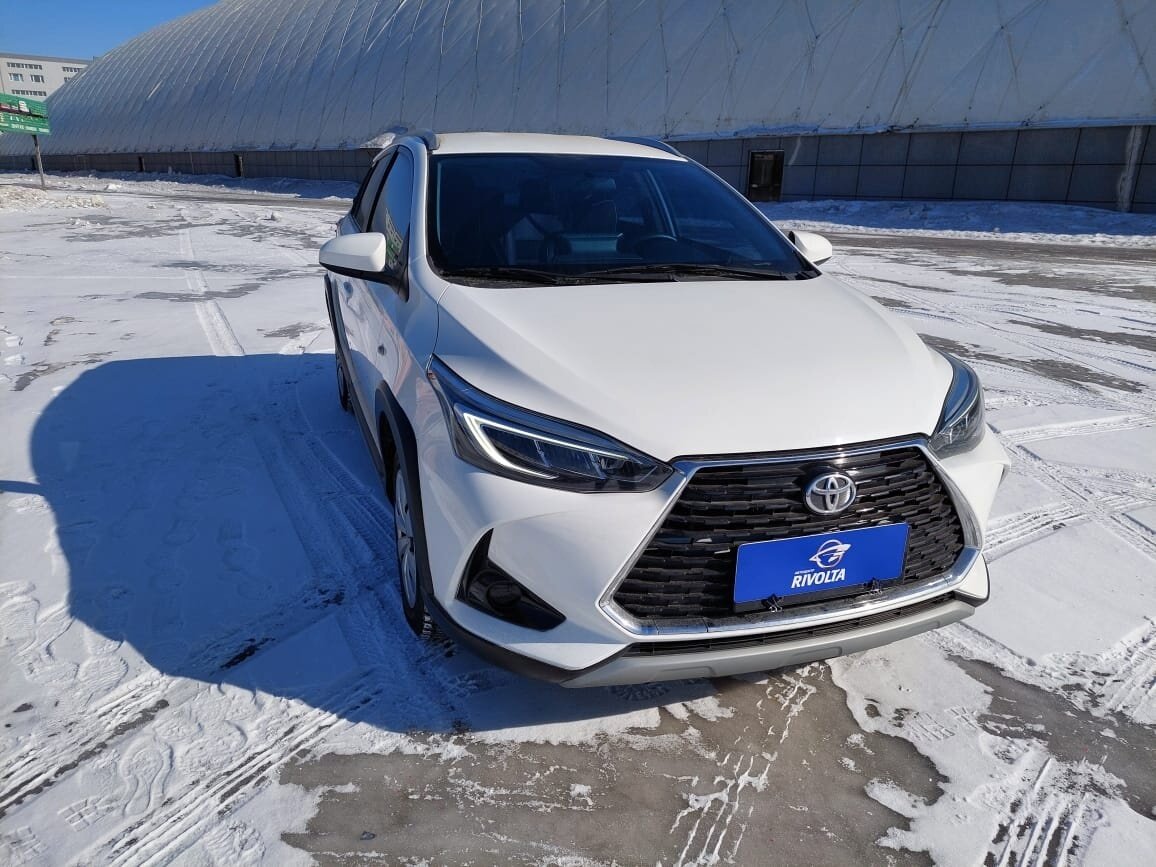 Купить б/у Toyota Yaris Cross 2020-2024 1.5 CVT (120 л.с.) бензин ...