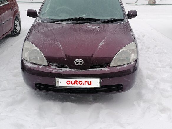 2001 Toyota Prius I Рестайлинг (XW10), пурпурный, 415000 рублей