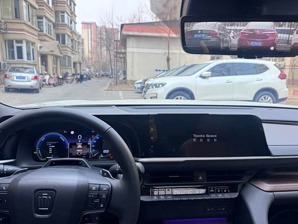 2025 Toyota Crown Sedan XVI (S230), белый, 8880000 рублей - вид 7