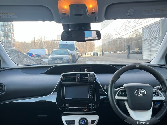 2018 Toyota Prius IV (XW50), чёрный, 1800000 рублей - вид 13