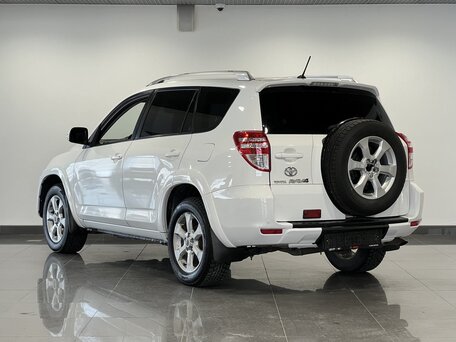  Toyota RAV4   2012     1 349 000  -   95   4 2012   