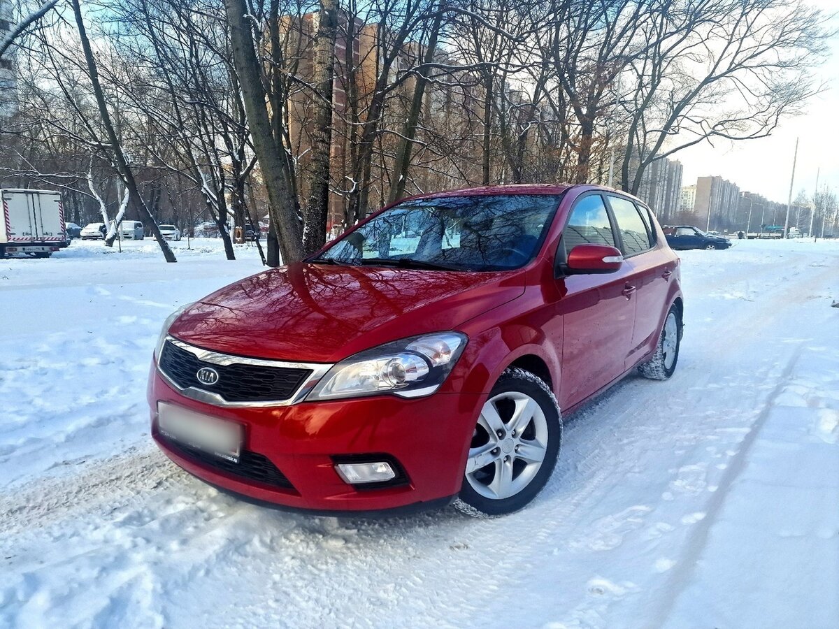 Купить б/у Kia Ceed I Рестайлинг 1.6 AT (122 л.с.) бензин автомат в ...