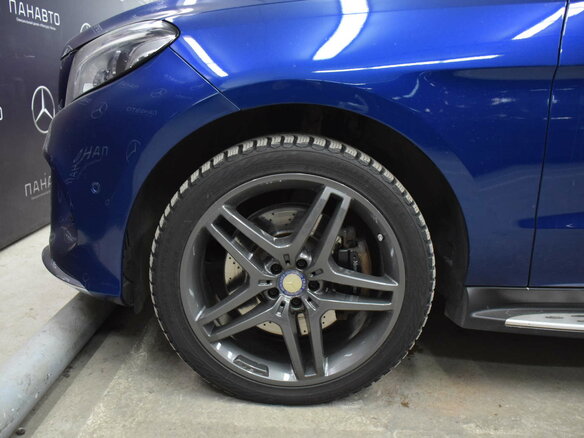 2016 Mercedes-Benz GLE 400 I (W166), синий, 3700000 рублей - вид 9