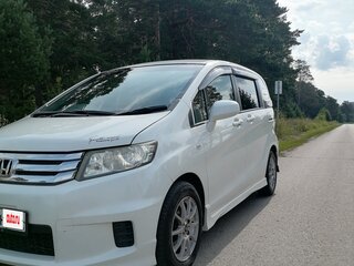 2010 Honda Freed Spike I Рестайлинг, белый, 1000000 рублей, вид 1