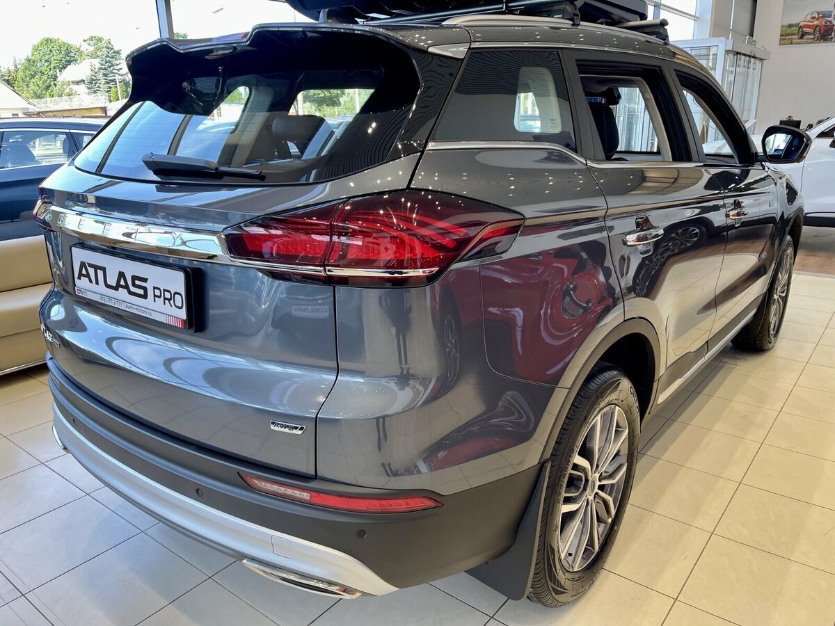 РќРѕРІС‹Р№ Geely Atlas 2023