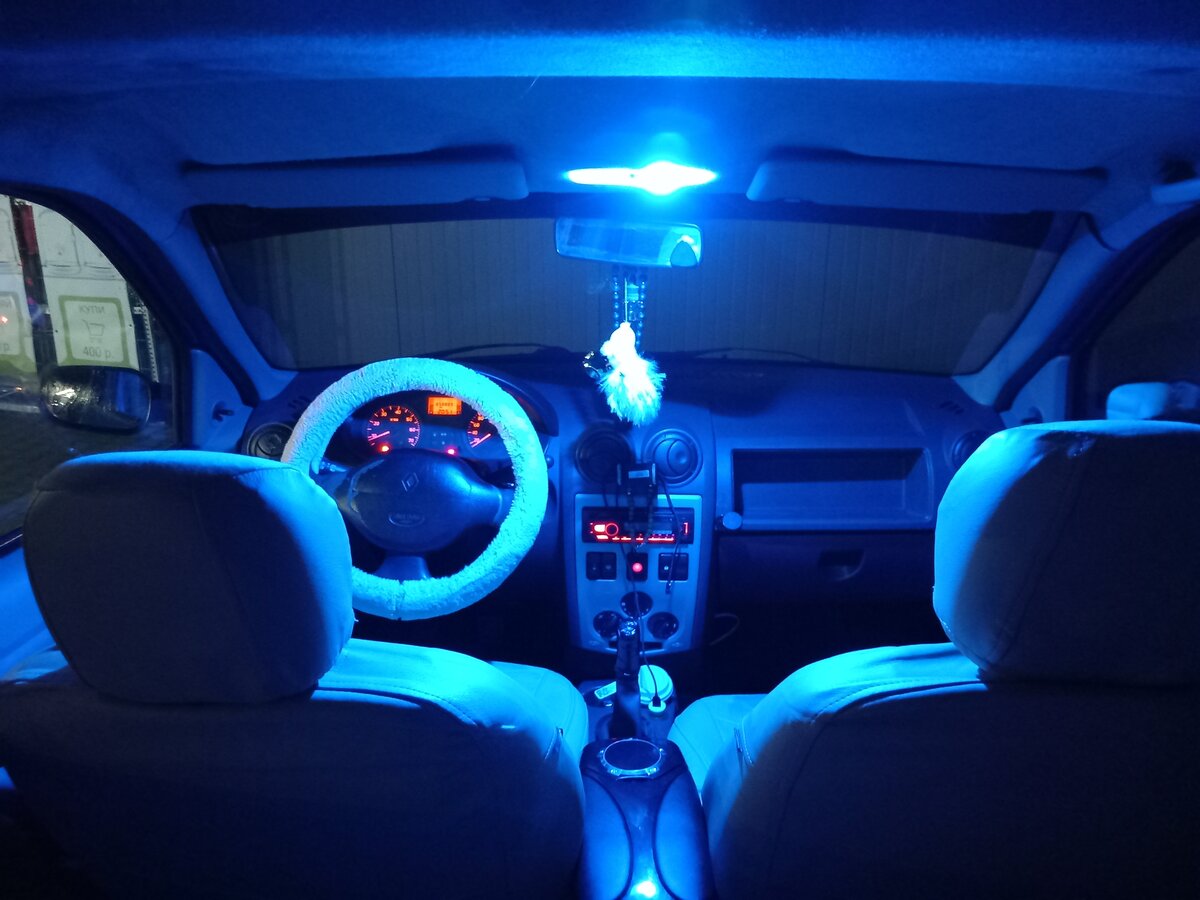 Купить б/у Renault Logan I 1.4 MT (75 л.с.) бензин механика в ...