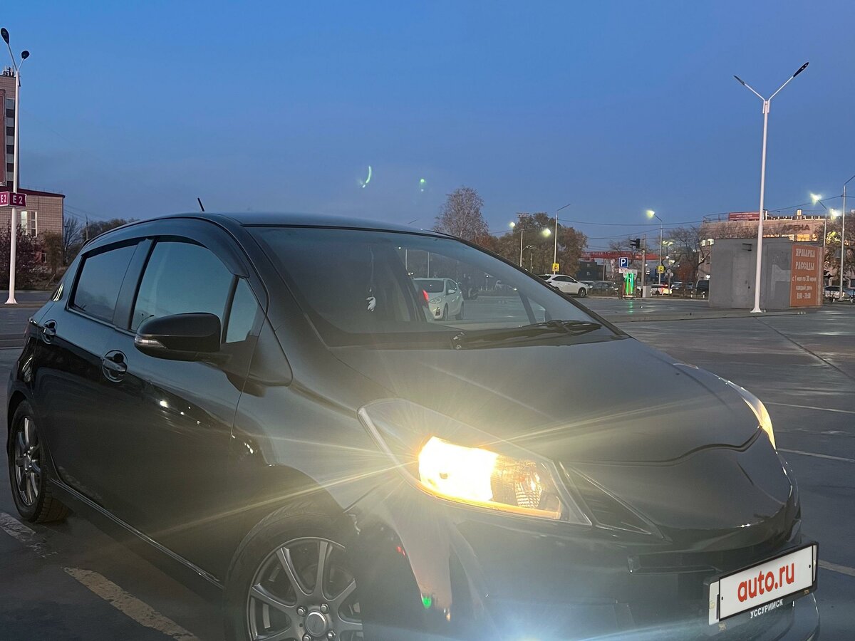 Toyota Vitz 2011 RS