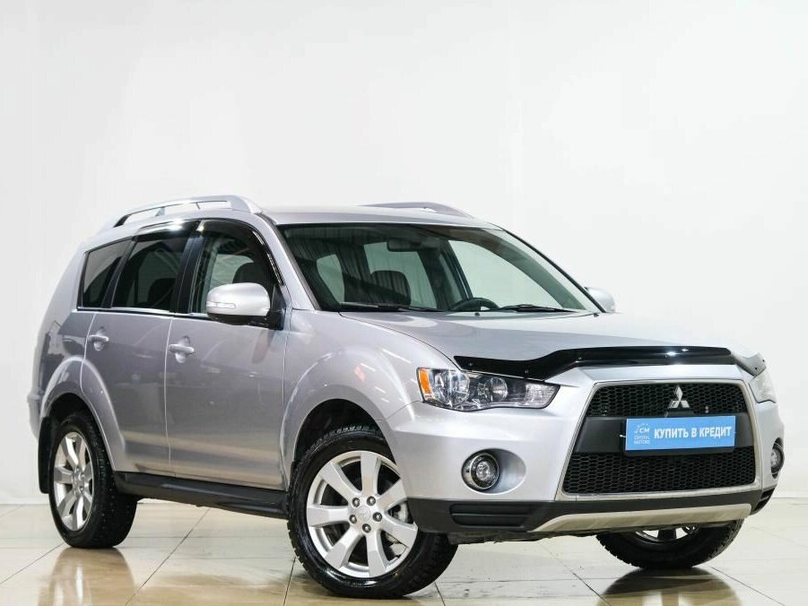 Купить б/у Mitsubishi Outlander II Рестайлинг 2.0 CVT (147 л.с.) 4WD ...