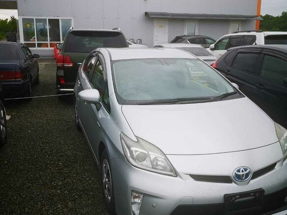 2012 Toyota Prius PHV ZVW35 III Рестайлинг (XW30), серый, 1100000 рублей - вид 2