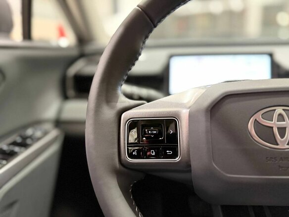 2026 Toyota RAV4 VI (XA60), белый, 4990000 рублей - вид 9