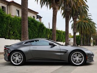 2021 Aston Martin V8 Vantage IV, серебристый, 14635163 рублей, вид 3
