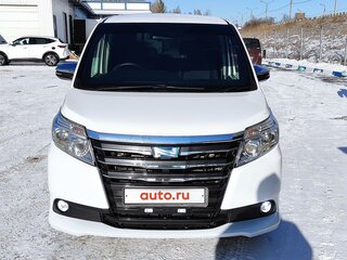 2014 Toyota Noah III (R80), белый, 1950000 рублей, вид 1