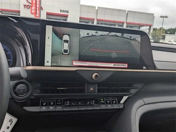 2024 Toyota Crown Crossover XVI (S230), красный, 6447522 рублей - вид 9