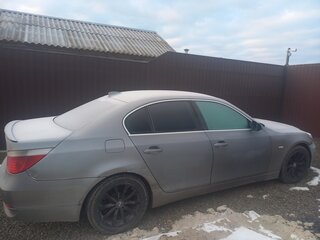 2005 BMW 5 серии 525i V (E60/E61), серый, 730000 рублей, вид 1
