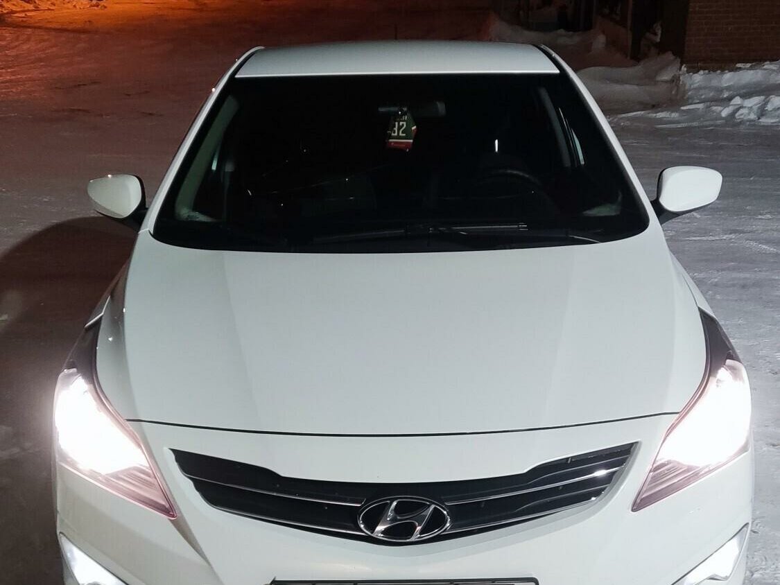 Купить б/у Hyundai Solaris I Рестайлинг 1.6 MT (123 л.с.) бензин ...