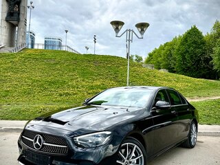 2022 Mercedes-Benz E-Класс 220 d V (W213, S213, C238) Рестайлинг, чёрный, 6000000 рублей, вид 1